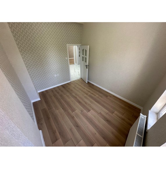 AŞIK VEYSEL CADDESİNE KOMŞU 3+1 KATTA FULL YAPILI