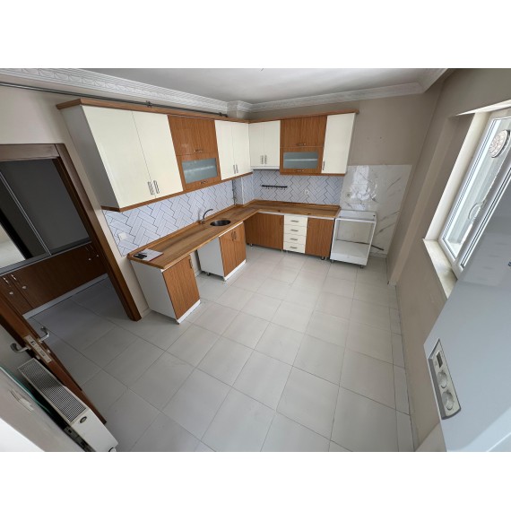 PAMUKLAR SİVAS CADDESİ ÜZERİ 3+1 SİTE İÇİ GENİŞ M2 Lİ
