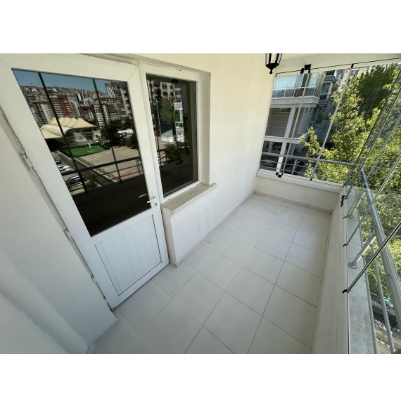 PAMUKLAR SİVAS CADDESİ ÜZERİ 3+1 SİTE İÇİ GENİŞ M2 Lİ