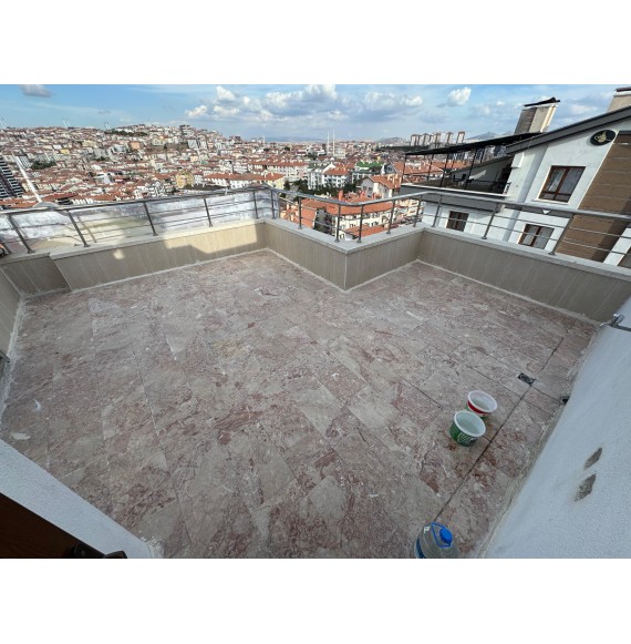 301 CADDE YAKINI 5+1 ULTRA GENİŞLİKTE DUBLEX DAİRE