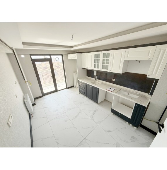 GAZELLER CADDESİNE KOMŞU 3+1 FULL YAPILI SIFIR DAİRE