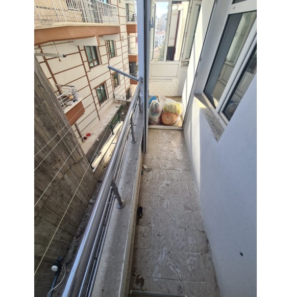 19 MAYIS MAHALLESİ CADDE ÜZERİ KAT KONUMUNDA ALTI TAM DAİRE
