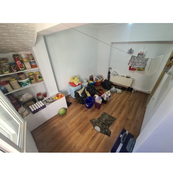 19 MAYIS MAHALLESİ CADDE ÜZERİ KAT KONUMUNDA ALTI TAM DAİRE