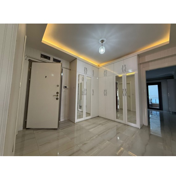 ETLIKTE ULTRA LÜKS YAPISIYLA SITELERI ARATMAYAN 4+1 GENİŞ DAİRE