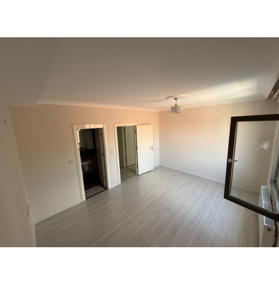 ETLIKTE ULTRA LÜKS YAPISIYLA SITELERI ARATMAYAN 4+1 GENİŞ DAİRE