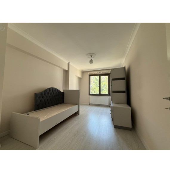 ETLIKTE ULTRA LÜKS YAPISIYLA SITELERI ARATMAYAN 4+1 GENİŞ DAİRE