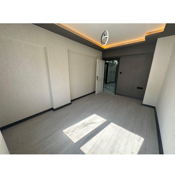 ÇAMBAŞI CADDESİNE KOMSU 3+1 KATTA ÖN CEPHE ULTRA LÜKS TASARIM