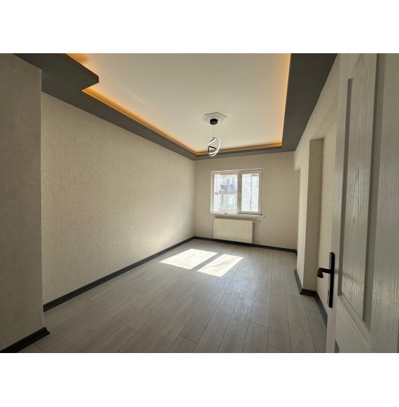 ÇAMBAŞI CADDESİNE KOMSU 3+1 KATTA ÖN CEPHE ULTRA LÜKS TASARIM