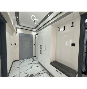 ÇAMBAŞI CADDESİNE KOMSU 3+1 KATTA ÖN CEPHE ULTRA LÜKS TASARIM
