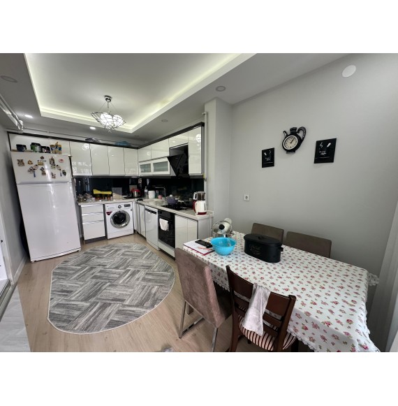 OVACIK MERKEZDE 3+1 KATTA ÖN CEPHE FULL YAPILI DAİRE