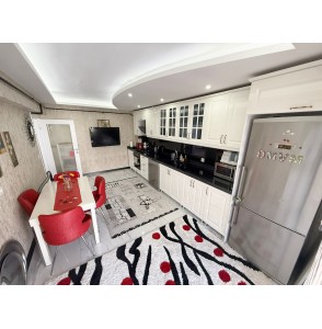 ÇAMBAŞI CADDESİNE KOMŞU 4+1 ULTRA LÜKS YAPILI TERAS BALKONLU