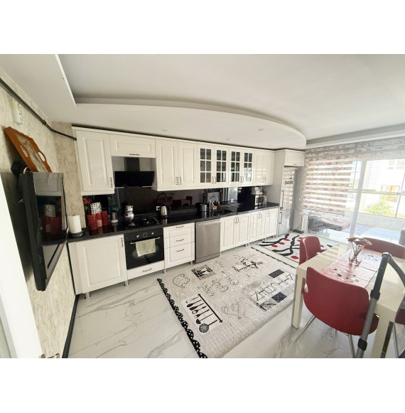 ÇAMBAŞI CADDESİNE KOMŞU 4+1 ULTRA LÜKS YAPILI TERAS BALKONLU
