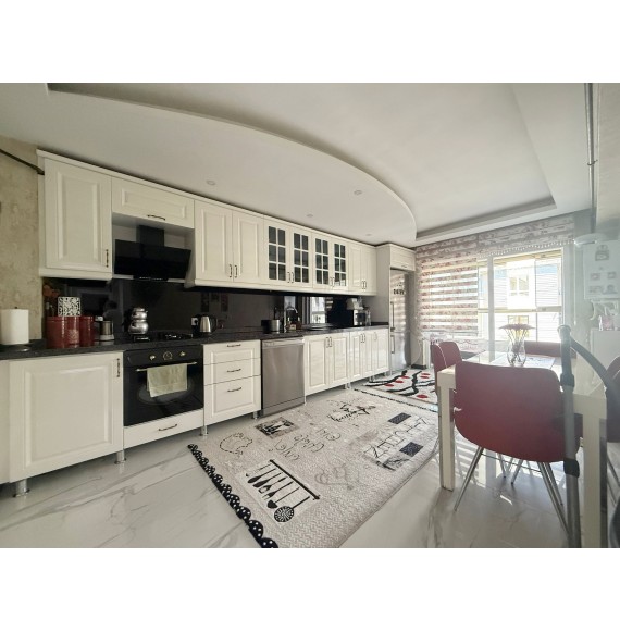 ÇAMBAŞI CADDESİNE KOMŞU 4+1 ULTRA LÜKS YAPILI TERAS BALKONLU