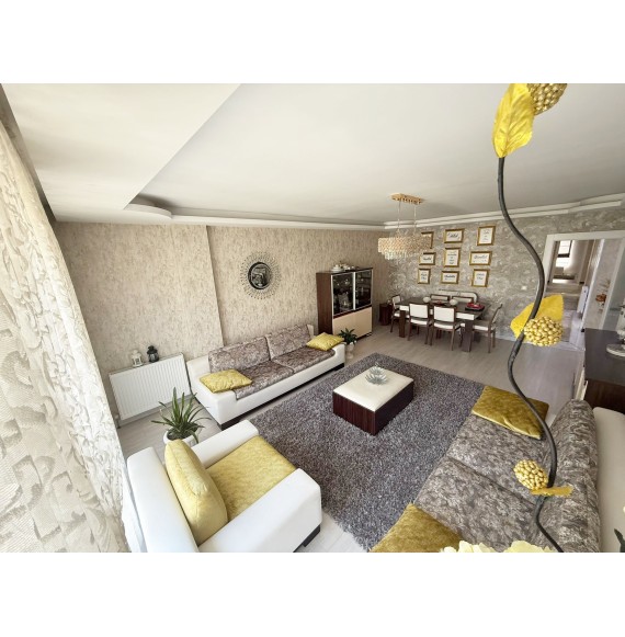 ÇAMBAŞI CADDESİNE KOMŞU 4+1 ULTRA LÜKS YAPILI TERAS BALKONLU
