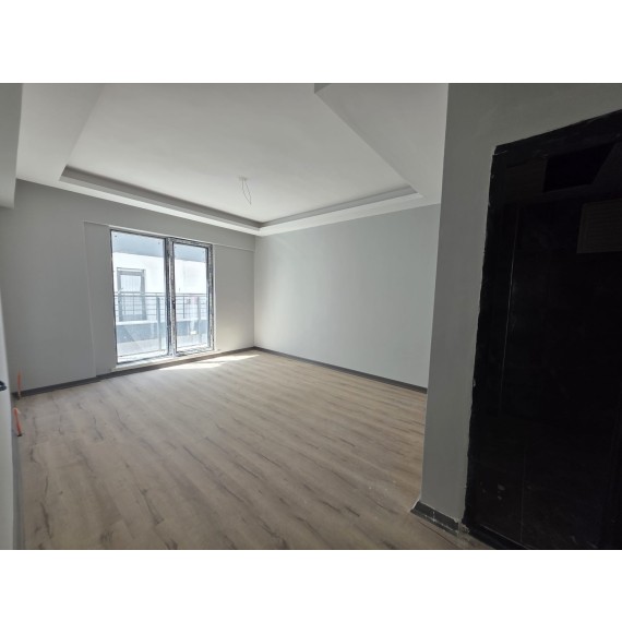 ÖZLEM CADDESİ YAKINI 3+1 FULL YAPILI SIFIR EXTRA GENİŞLİKTE