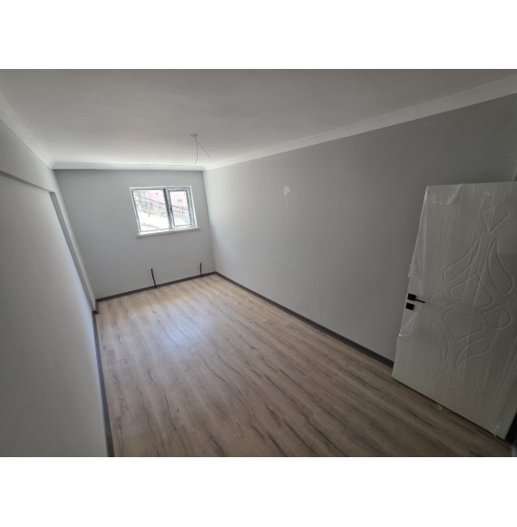 ÖZLEM CADDESİ YAKINI 3+1 FULL YAPILI SIFIR EXTRA GENİŞLİKTE