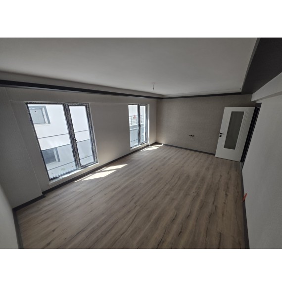 ÖZLEM CADDESİ YAKINI 3+1 FULL YAPILI SIFIR EXTRA GENİŞLİKTE