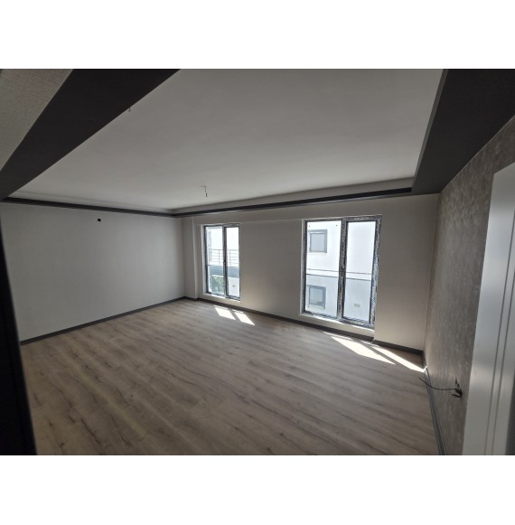 ÖZLEM CADDESİ YAKINI 3+1 FULL YAPILI SIFIR EXTRA GENİŞLİKTE