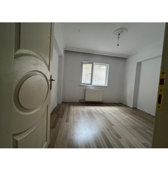 YAYLA MAHALLESİ 3+1 GENİŞ MASRAFSIZ SATILIK DAİRE