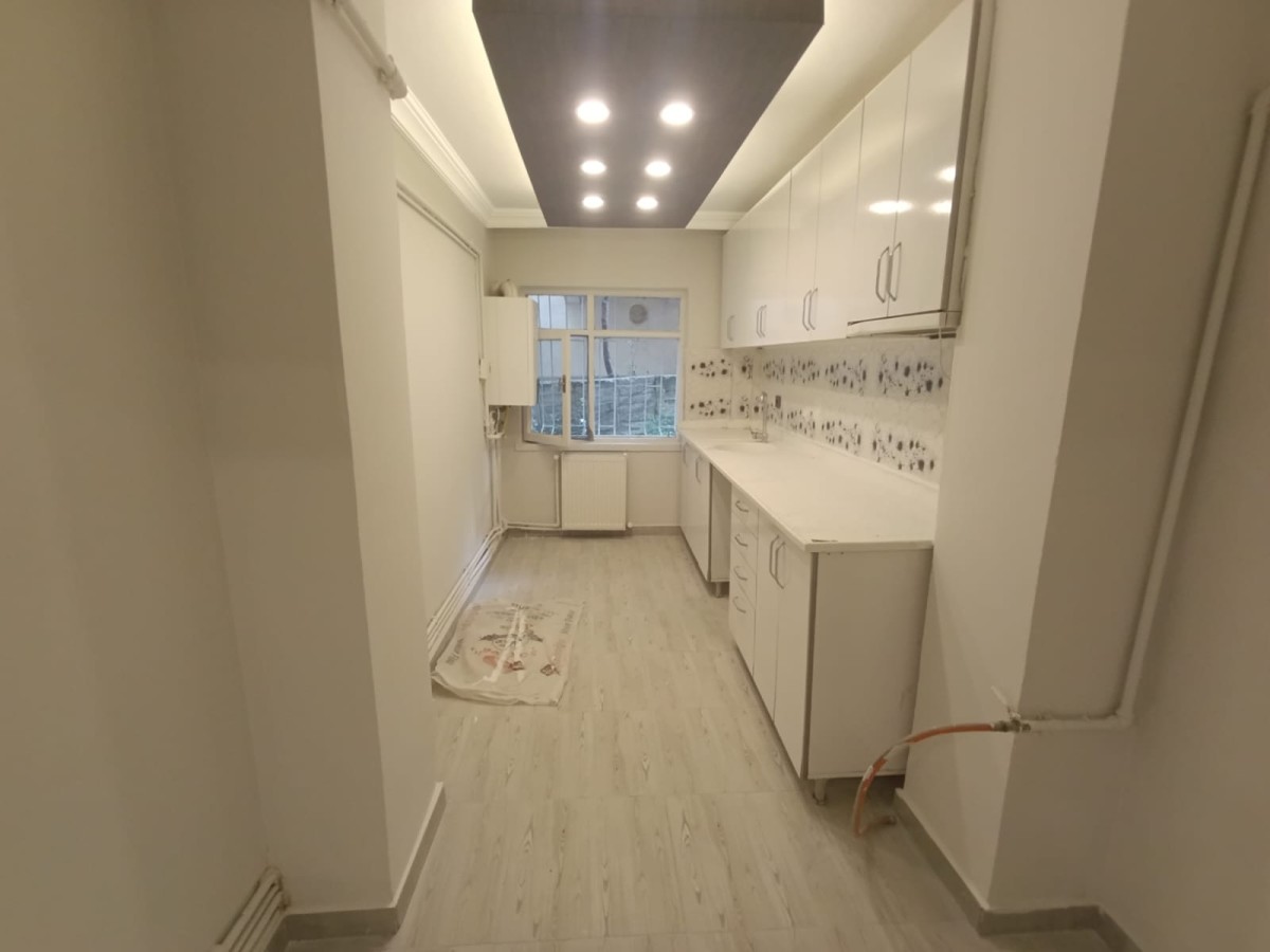 ESERTEPEDE CADDE ÜZERİ 2+1...