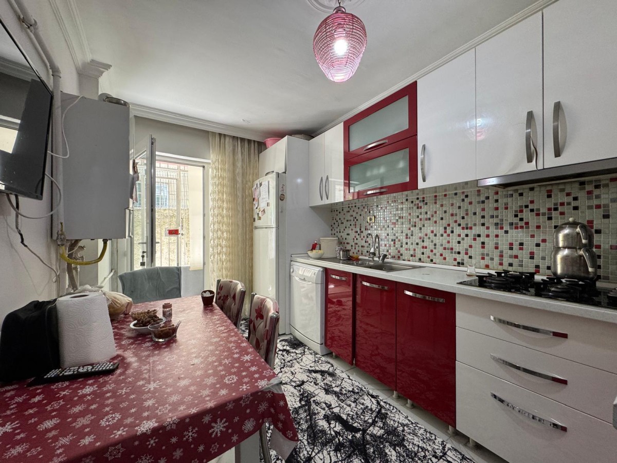 ÇİÇEKLİ MAHALLESİNDE...