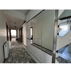 KARAKAYA COŞKUNDA 4+1 ASANSÖRLÜ İSKANLI YENİ BİNADA YAPILI SATILIK DAİRE