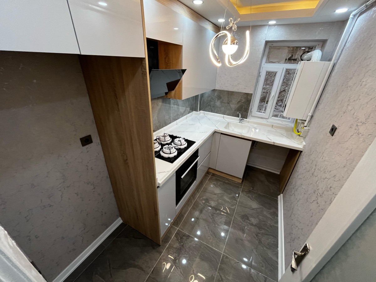 KEÇİÖREN ETLİKTE CADDE...