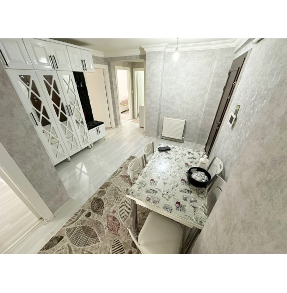 YAYLA'DA ASANSÖRLÜ BİNADA 2+1 YAPILI MASRAFSIZ GENİŞ SATILIK DAİRE