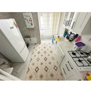 YAYLA'DA ASANSÖRLÜ BİNADA 2+1 YAPILI MASRAFSIZ GENİŞ SATILIK DAİRE