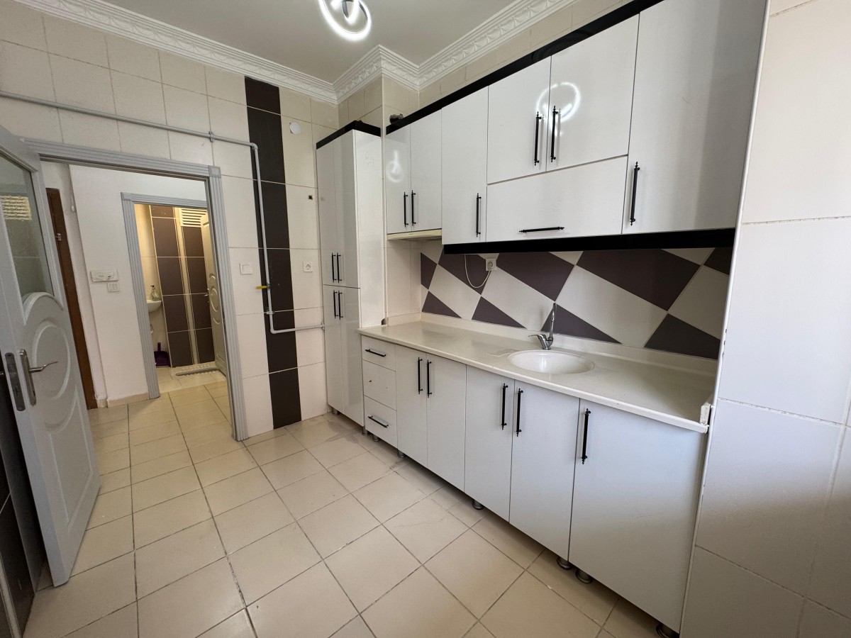 HAYAT KOLEJI YAKINI 2+1...