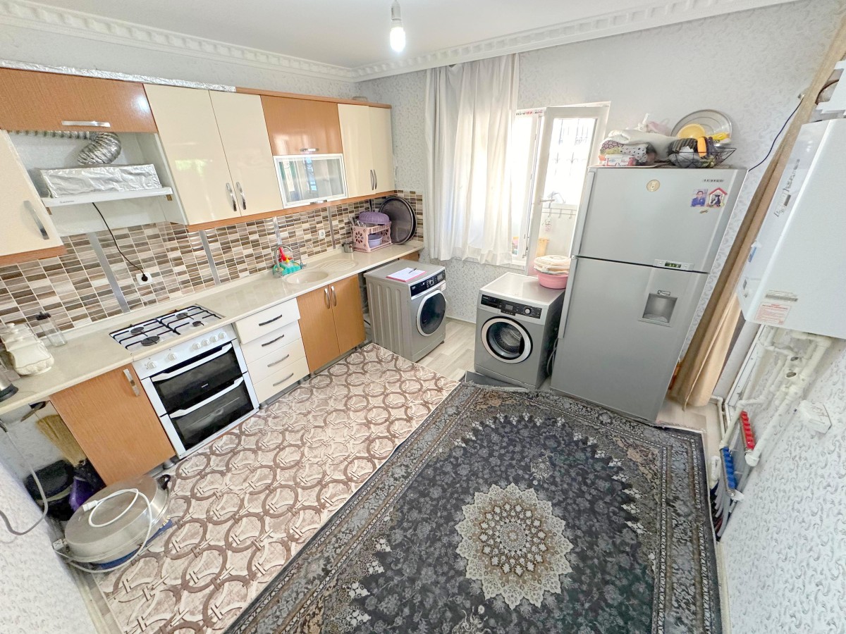 YAYLA'DA ASANSÖRLÜ BİNADA...