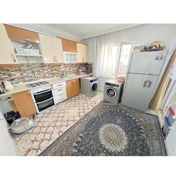 YAYLA'DA ASANSÖRLÜ BİNADA 3+1 GENİŞ YAPILI MASRAFSIZ SATILIK DAİRE