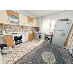 YAYLA'DA ASANSÖRLÜ BİNADA 3+1 GENİŞ YAPILI MASRAFSIZ SATILIK DAİRE