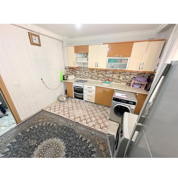 YAYLA'DA ASANSÖRLÜ BİNADA 3+1 GENİŞ YAPILI MASRAFSIZ SATILIK DAİRE