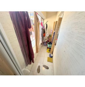 YAYLA'DA ASANSÖRLÜ BİNADA 3+1 GENİŞ YAPILI MASRAFSIZ SATILIK DAİRE