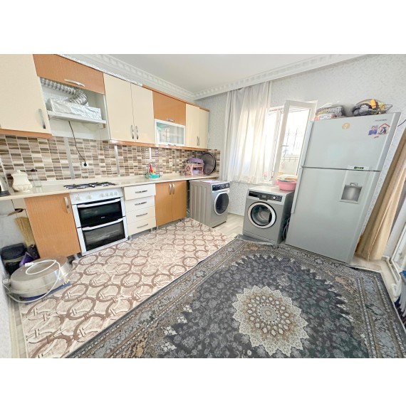 YAYLA'DA ASANSÖRLÜ BİNADA 3+1 GENİŞ YAPILI MASRAFSIZ SATILIK DAİRE