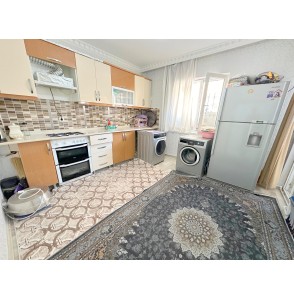 YAYLA'DA ASANSÖRLÜ BİNADA 3+1 GENİŞ YAPILI MASRAFSIZ SATILIK DAİRE
