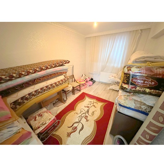 YAYLA'DA ASANSÖRLÜ BİNADA 3+1 GENİŞ YAPILI MASRAFSIZ SATILIK DAİRE