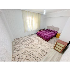 YAYLA'DA ASANSÖRLÜ BİNADA 3+1 GENİŞ YAPILI MASRAFSIZ SATILIK DAİRE