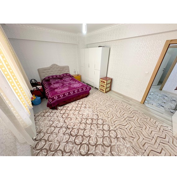 YAYLA'DA ASANSÖRLÜ BİNADA 3+1 GENİŞ YAPILI MASRAFSIZ SATILIK DAİRE