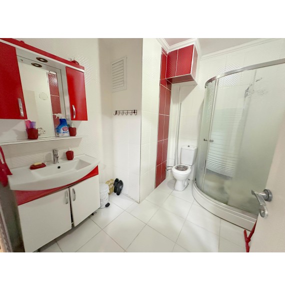 YAYLA'DA ASANSÖRLÜ BİNADA 3+1 GENİŞ YAPILI MASRAFSIZ SATILIK DAİRE