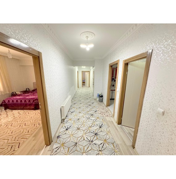 YAYLA'DA ASANSÖRLÜ BİNADA 3+1 GENİŞ YAPILI MASRAFSIZ SATILIK DAİRE