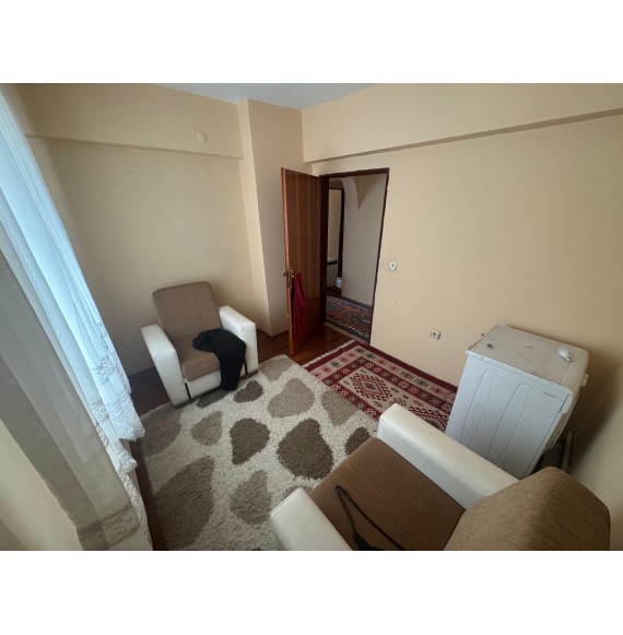 KAFKASLAR'DA 3. KAT AÇIK-KAPALI BALKONLU 3+1 GENİŞ MASRAFSIZ DAİRE