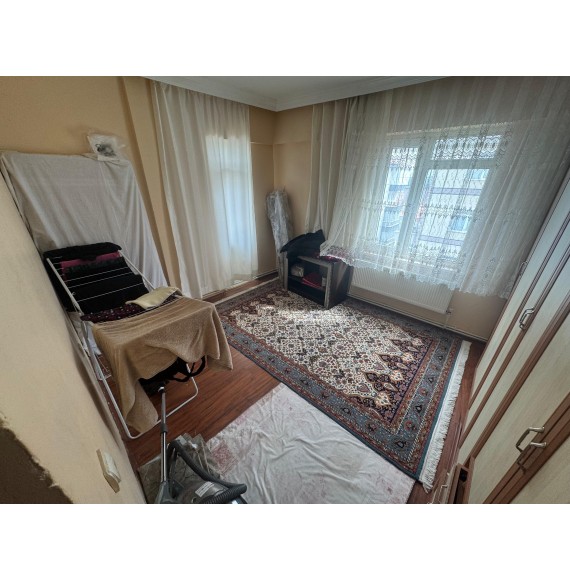 KAFKASLAR'DA 3. KAT AÇIK-KAPALI BALKONLU 3+1 GENİŞ MASRAFSIZ DAİRE