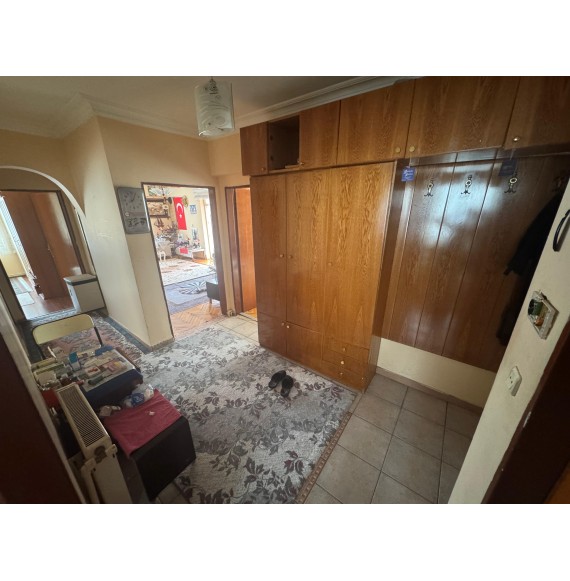 KAFKASLAR'DA 3. KAT AÇIK-KAPALI BALKONLU 3+1 GENİŞ MASRAFSIZ DAİRE