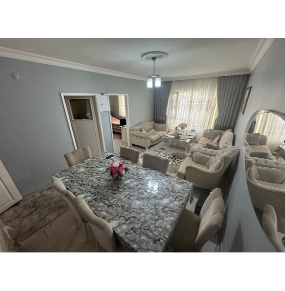 KARARGAHTEPE'DE MASRAFSIZ BAHÇELİ 3+1 SATILIK DAİRE