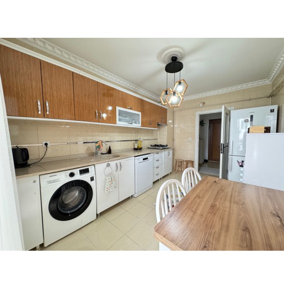 KANUNİ'DE 3+1 GENİŞ YAPILI MASRAFSIZ SATILIK DAİRE