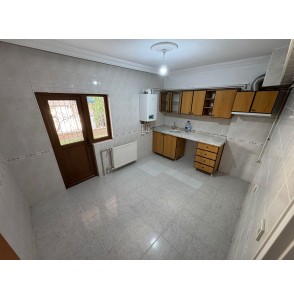 UFUKTEPE'DE 4+1 GENİŞ MASRAFSIZ KENDİNE AİT BAHÇELİ SATILIK DAİRE