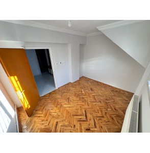 UFUKTEPE'DE 4+1 GENİŞ MASRAFSIZ KENDİNE AİT BAHÇELİ SATILIK DAİRE