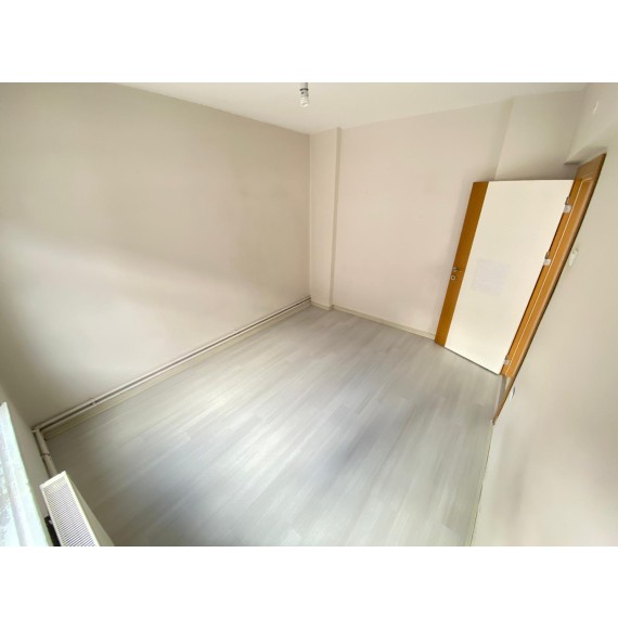 REFİK SAYDAM CADDESİ YAKINI 3+1 MASRAFSIZ SATILIK DAİRE